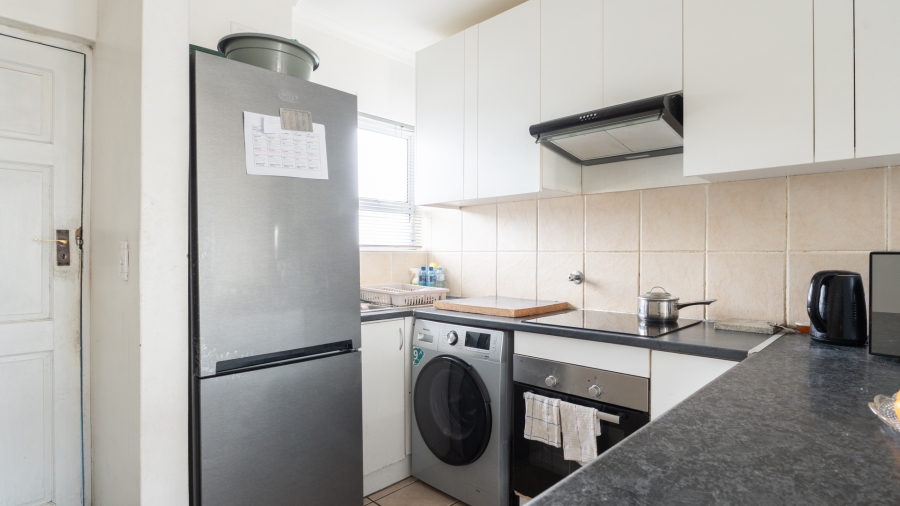 2 Bedroom Property for Sale in Maitland Western Cape